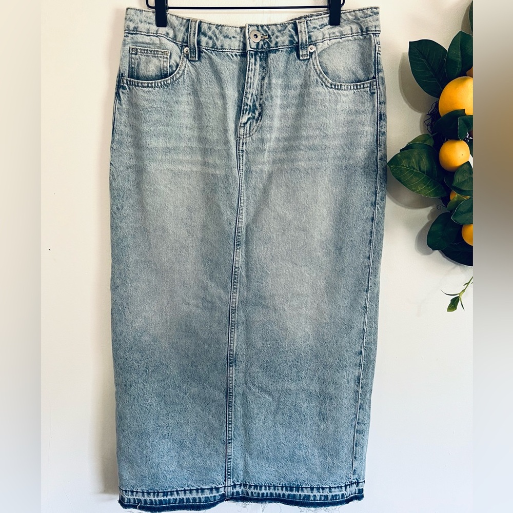 H&M Maxi Denim skirt